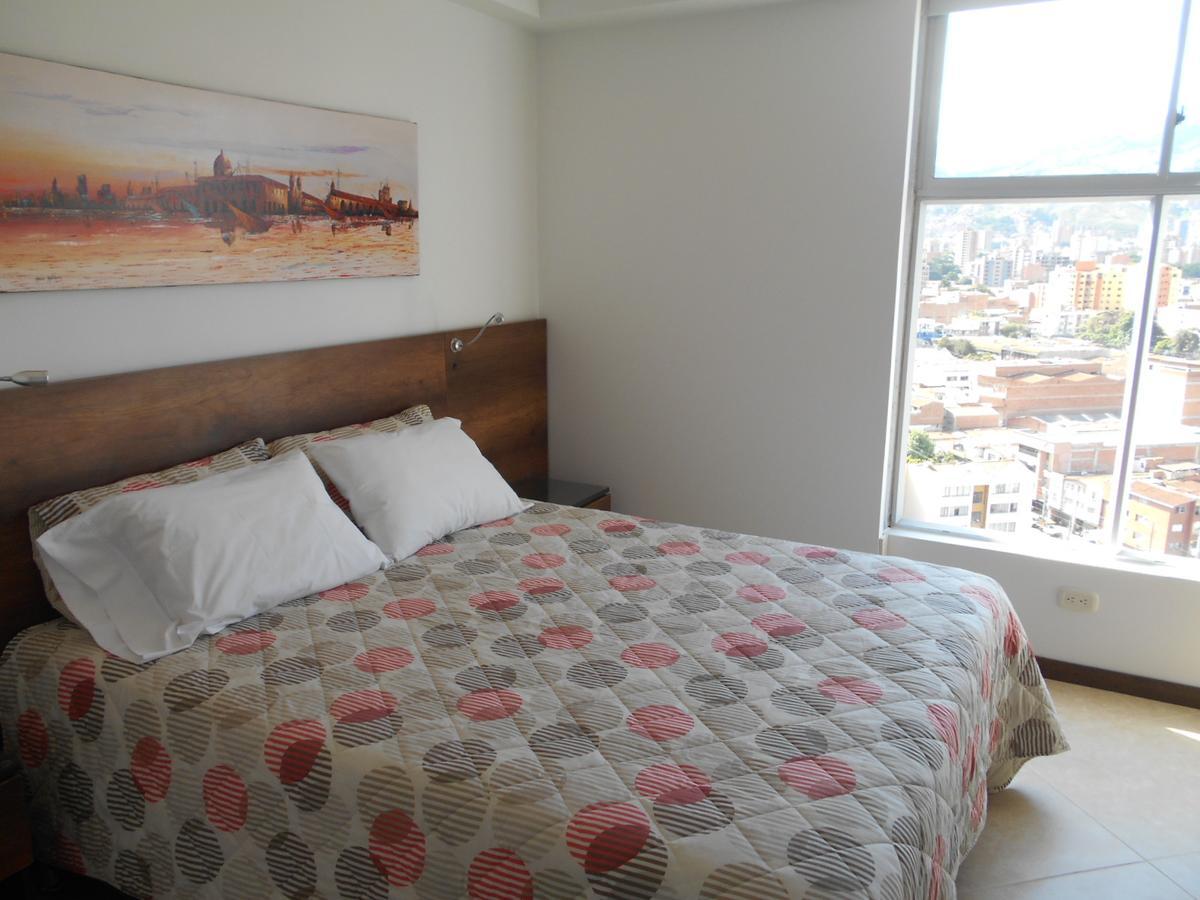 Apartasuites AV Medellín Extérieur photo